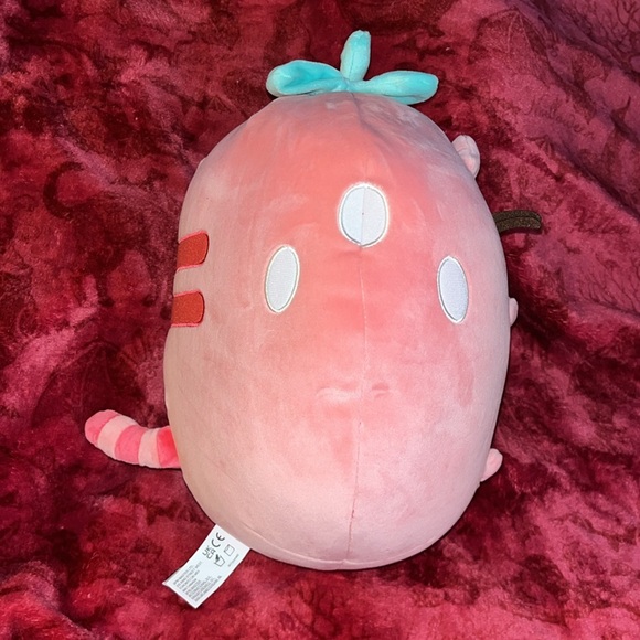 Pusheen strawberry plush - Picture 2 of 6